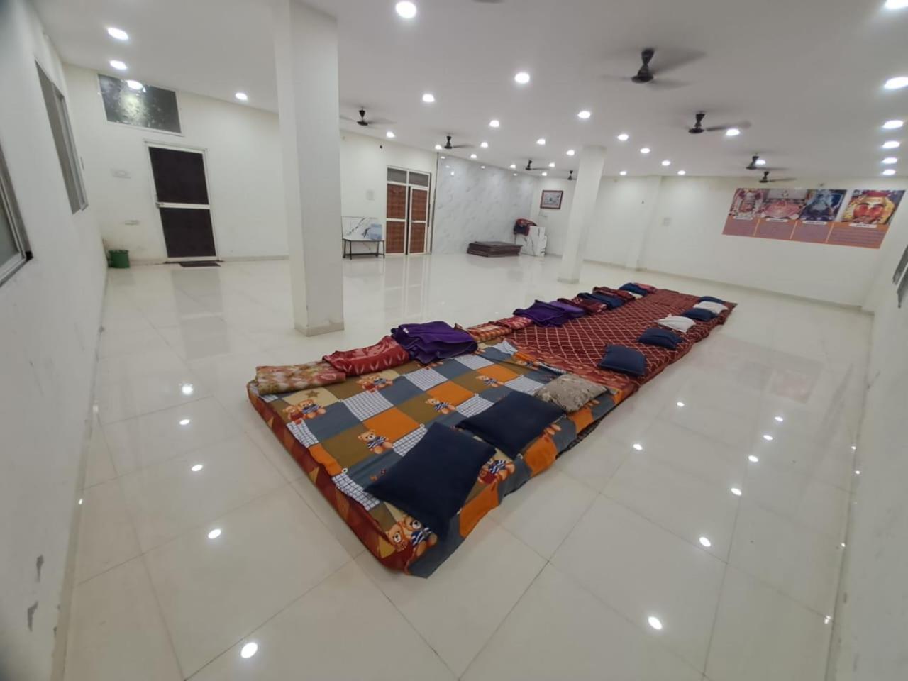 Shree Sawariya Yatri Grah Hotel อุจเจน ภายนอก รูปภาพ